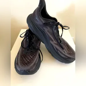 Hoka One Clifton 9 Black/Black Running Athletic Shoes Sneakers Men’s Size 13 D