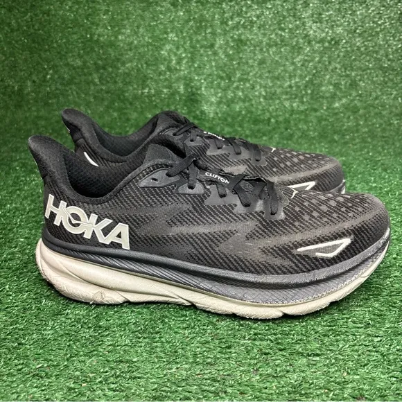Hoka One One Mens Clifton 9 1127895 BWHT Black Running Shoes Sneakers Sz 10 D