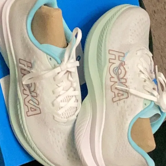 HOKA Women's Mach 6 Running Shoes White and Rose Gold
