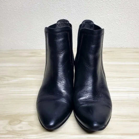 House of Harlow 1960 Black Leather Ankle Boots, Booties, Chelsea Size 39 8.5