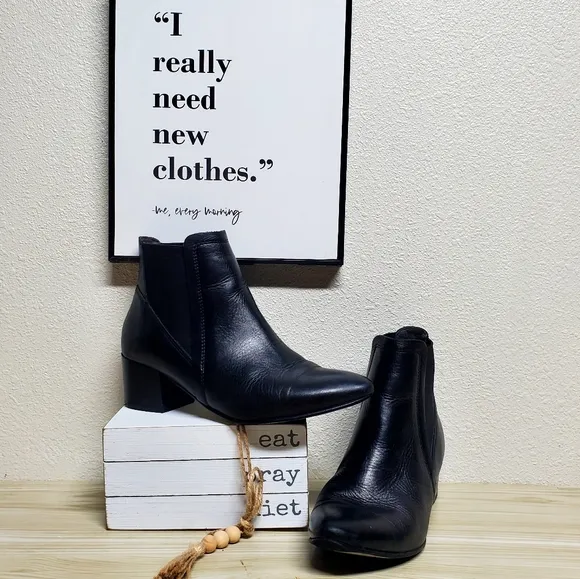 House of Harlow 1960 Black Leather Ankle Boots, Booties, Chelsea Size 39 8.5