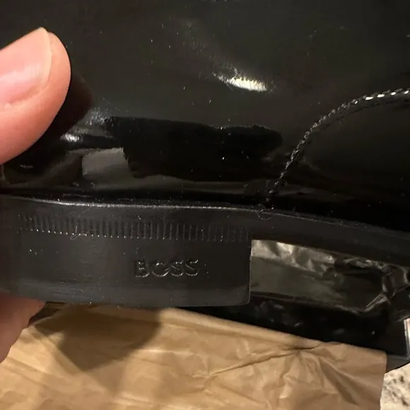 Hugo Boss Black Patent Leather Oxfords for Formal Occasions