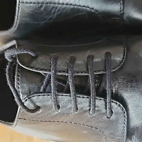 Hugo Boss leather derby lace-up dress shoe embossed logo vero cuoio size 8.5