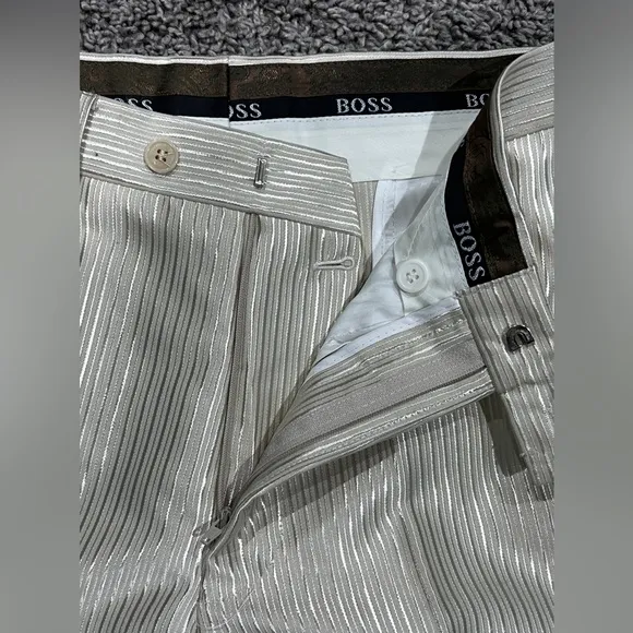 Hugo Boss Men’s 33x32 Gold Shiny Pin Striped Dress Pants Pleated