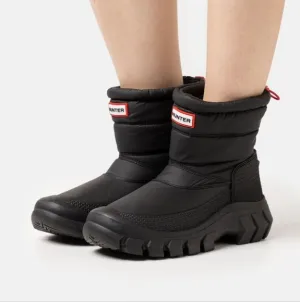 Hunter Women's Black Winter Boots