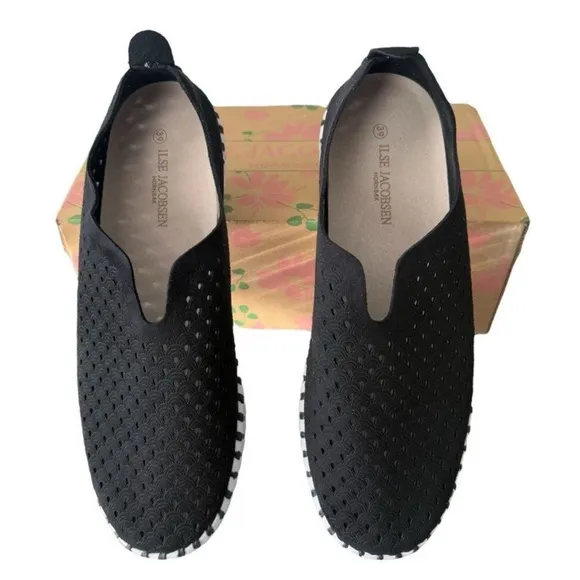 ILSE Jacobsen Hornbaek Style Tulip 139 Perforated Black Shoes Size 39 US 8.5-9