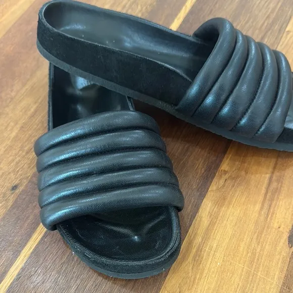 Isabel marant Black leather Slide Sandals