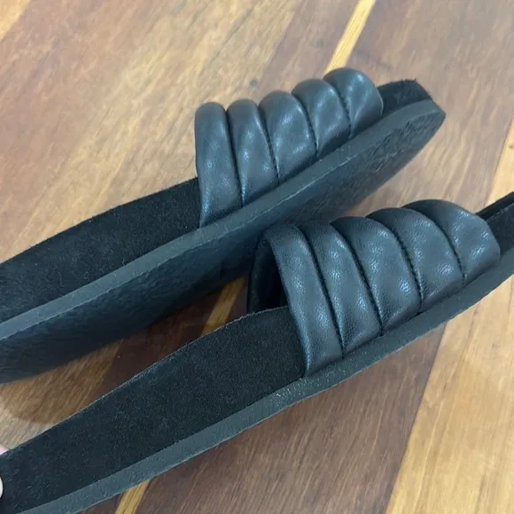 Isabel marant Black leather Slide Sandals