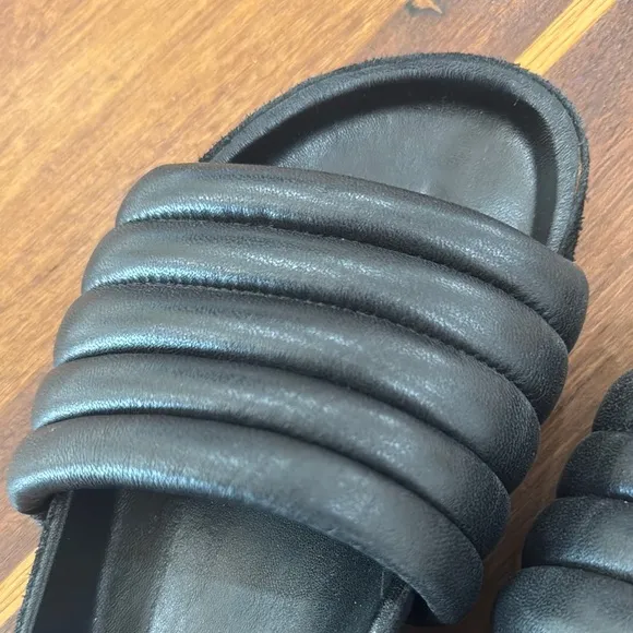 Isabel marant Black leather Slide Sandals