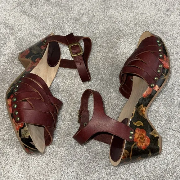 Isabel Marant Red Henna Bianca Leather Wooden Wedge Floral Print Sandals size 8