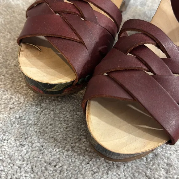 Isabel Marant Red Henna Bianca Leather Wooden Wedge Floral Print Sandals size 8