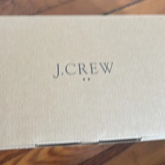 J. Crew Classic and Metallic Gold T-Strap Block Heel Shoes Size 7 - New in Box