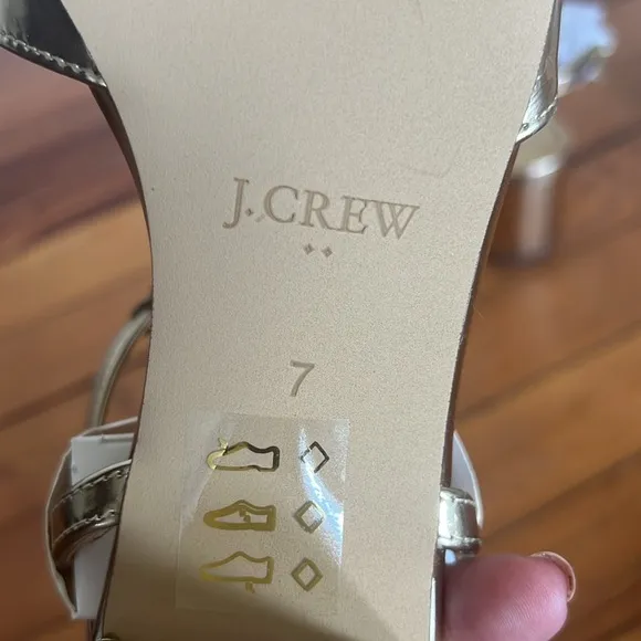 J. Crew Classic and Metallic Gold T-Strap Block Heel Shoes Size 7 - New in Box