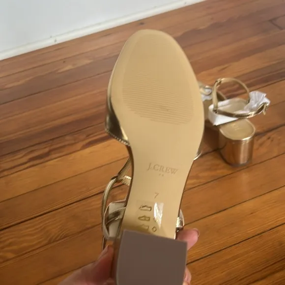 J. Crew Classic and Metallic Gold T-Strap Block Heel Shoes Size 7 - New in Box
