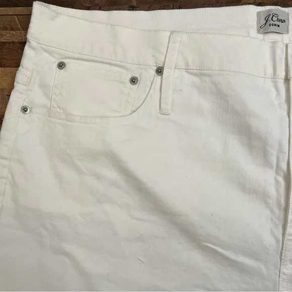 J. Crew High-Rise Denim Short in White with Button Fly Sz 36