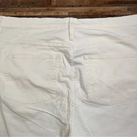 J. Crew High-Rise Denim Short in White with Button Fly Sz 36