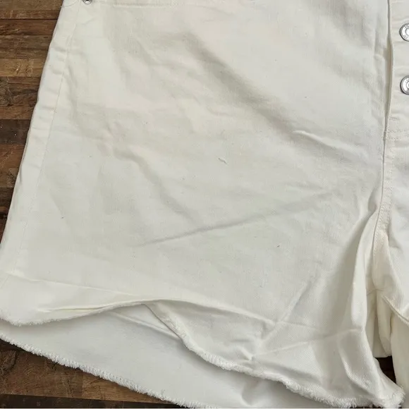 J. Crew High-Rise Denim Short in White with Button Fly Sz 36