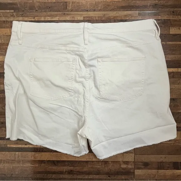 J. Crew High-Rise Denim Short in White with Button Fly Sz 36