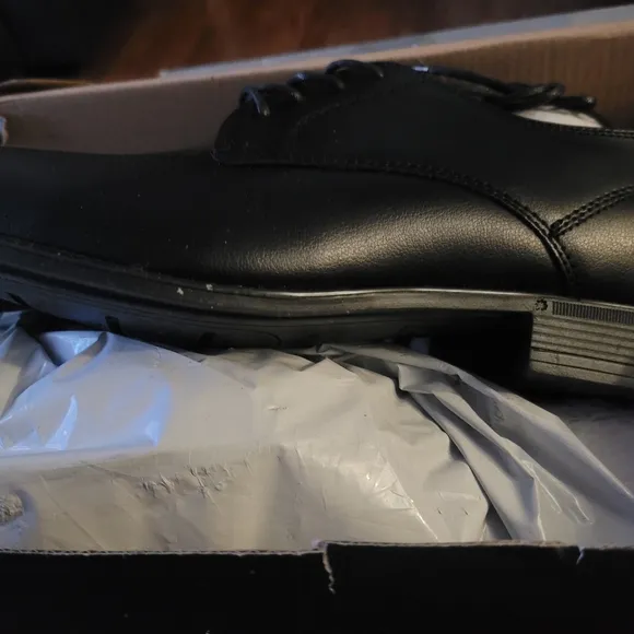 J Ferrar Men's Dress Shoes Size 10M (Brand New)