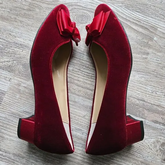 J. Renee Cameo Red Velvet Low-Heel Pump Dress Shoes w/ Bow Accents Size 9M