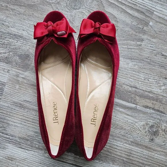 J. Renee Cameo Red Velvet Low-Heel Pump Dress Shoes w/ Bow Accents Size 9M