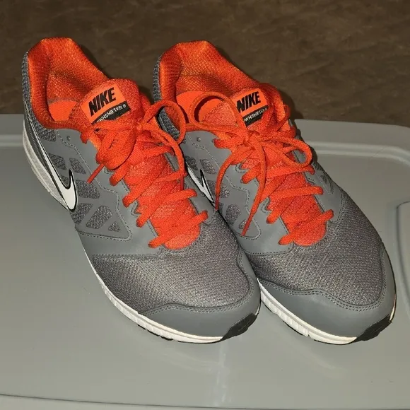 (J4) Nike Gray and Orange Athletic Shoes