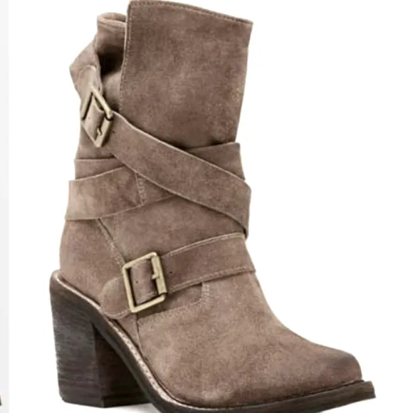 Jeffrey Campbell Ibiza Suede Buckle Wrapped Ankle Boots in Distressed Ash Sz 8