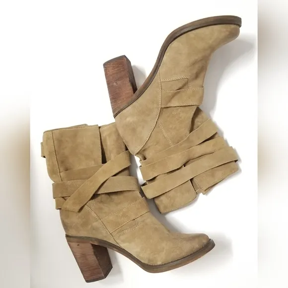 Jeffrey Campbell Ibiza Suede Buckle Wrapped Ankle Boots in Distressed Ash Sz 8