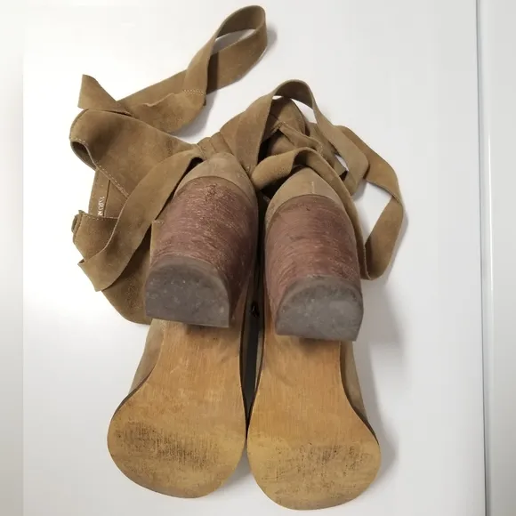Jeffrey Campbell Ibiza Suede Buckle Wrapped Ankle Boots in Distressed Ash Sz 8