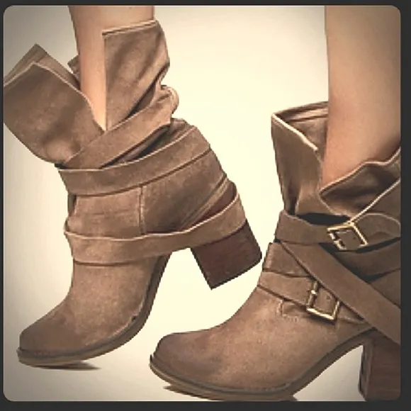 Jeffrey Campbell Ibiza Suede Buckle Wrapped Ankle Boots in Distressed Ash Sz 8