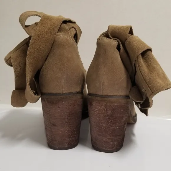 Jeffrey Campbell Ibiza Suede Buckle Wrapped Ankle Boots in Distressed Ash Sz 8