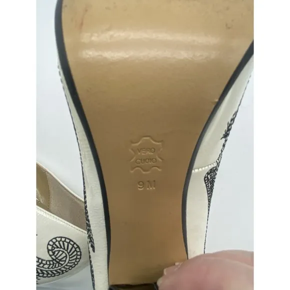 Jessica Bennett Jhavana Embroidered Heels Cream/Black Size 9M GOOD