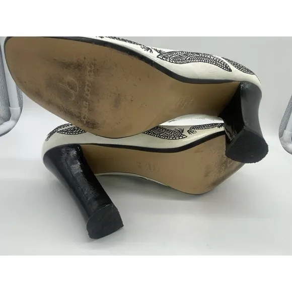 Jessica Bennett Jhavana Embroidered Heels Cream/Black Size 9M GOOD