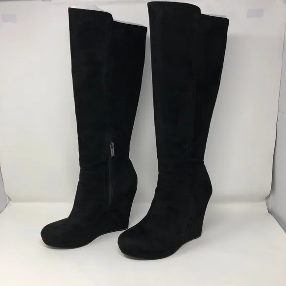 Jessica Simpson Black Winter Knee-High Boots. Sz 9. Worn few times. Comfy.