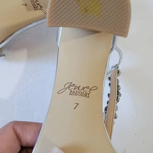 Jewel Badgley Mischka Silver Embellsihed Ankle Strap Formal Shoes Sz 7 Wedding