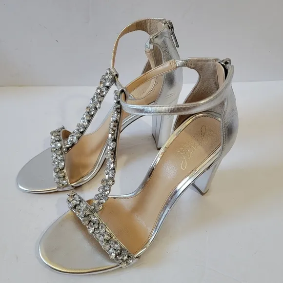 Jewel Badgley Mischka Silver Embellsihed Ankle Strap Formal Shoes Sz 7 Wedding