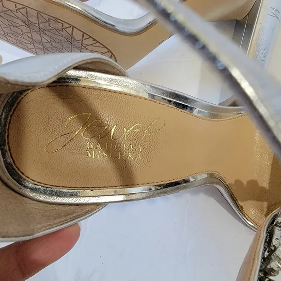 Jewel Badgley Mischka Silver Embellsihed Ankle Strap Formal Shoes Sz 7 Wedding