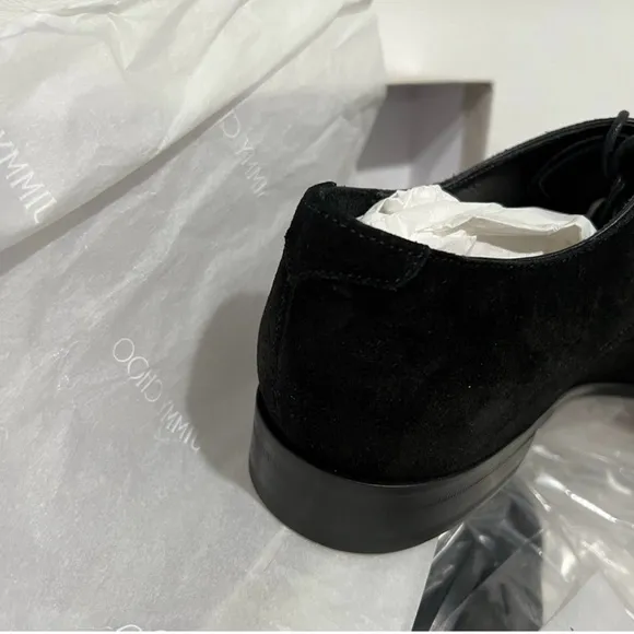 jimmy Choo Mens black dress shoe suede, laces size 39