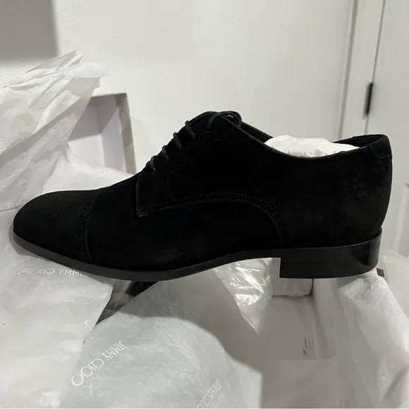 jimmy Choo Mens black dress shoe suede, laces size 39