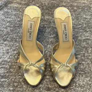 Jimmy Choo timeless Gold kitten Heel shoes 37.5/7.5