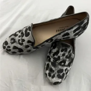 Jon Josef Women’s 8 Gray &amp; Black Loafers Leopard Print Calf Hair Velour Slip Ons