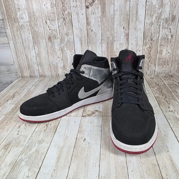 Jordan 1 Mid Basketball Shoes Black Silver Red Trim Sneakers Size 13‎