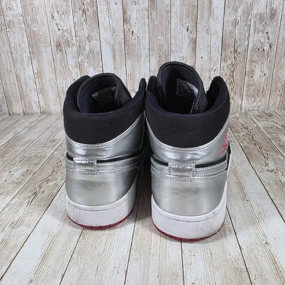Jordan 1 Mid Basketball Shoes Black Silver Red Trim Sneakers Size 13‎