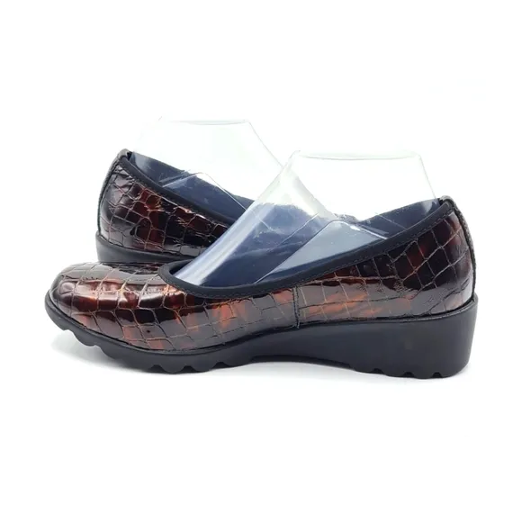 Josef Seibel Bridget Brown Patent Size 8 Croc Print Wedge Airped Loafer