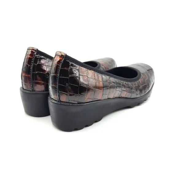 Josef Seibel Bridget Brown Patent Size 8 Croc Print Wedge Airped Loafer