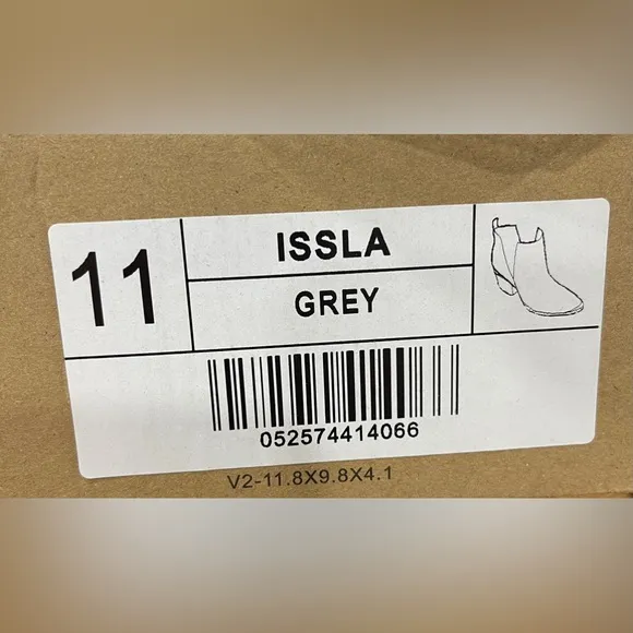 Journee Collection Womens Issla Booties Stacked‎ Heel. Size: 11 Color: Grey