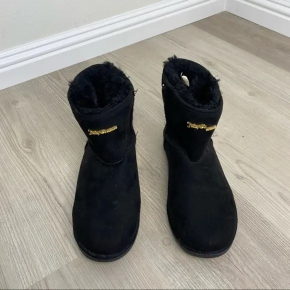 Juicy Couture black snow/winter boots