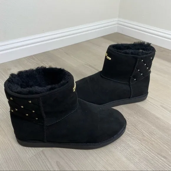 Juicy Couture black snow/winter boots