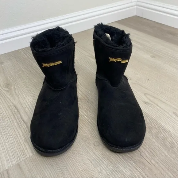 Juicy Couture black snow/winter boots