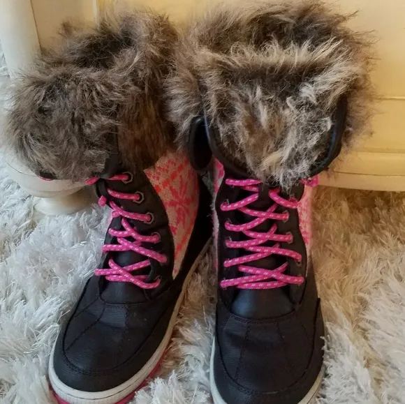 Justice boots size 6 used in great condition